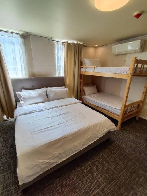 A2J Luxury 1Br Balcony Suite Near Venice Mall Bgc Manila Zewnętrze zdjęcie