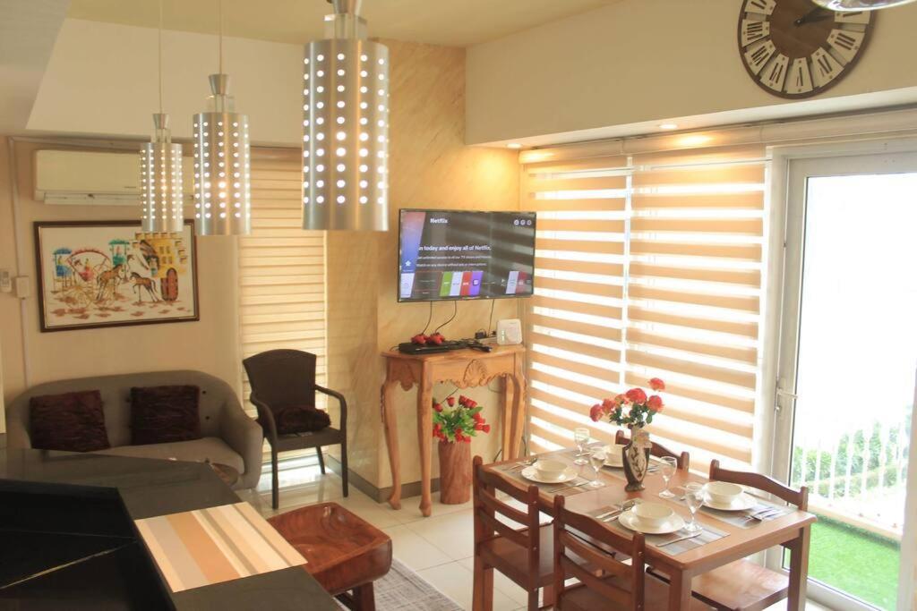 A2J Luxury 1Br Balcony Suite Near Venice Mall Bgc Manila Zewnętrze zdjęcie