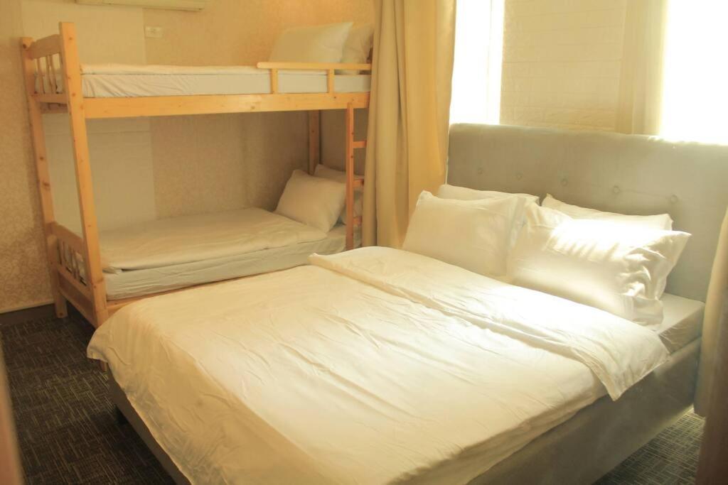 A2J Luxury 1Br Balcony Suite Near Venice Mall Bgc Manila Zewnętrze zdjęcie