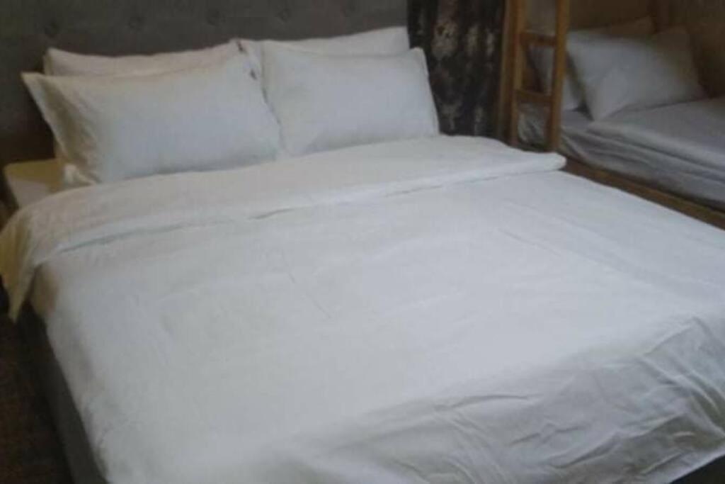 A2J Luxury 1Br Balcony Suite Near Venice Mall Bgc Manila Zewnętrze zdjęcie